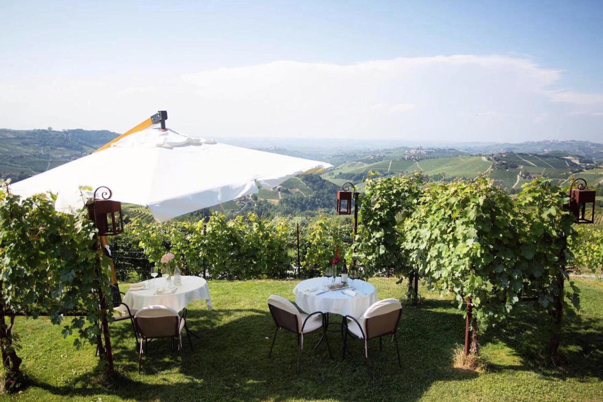 Agriturismo Piemont Agriturismo Piemont, mit großartigen Weinen und Lokal