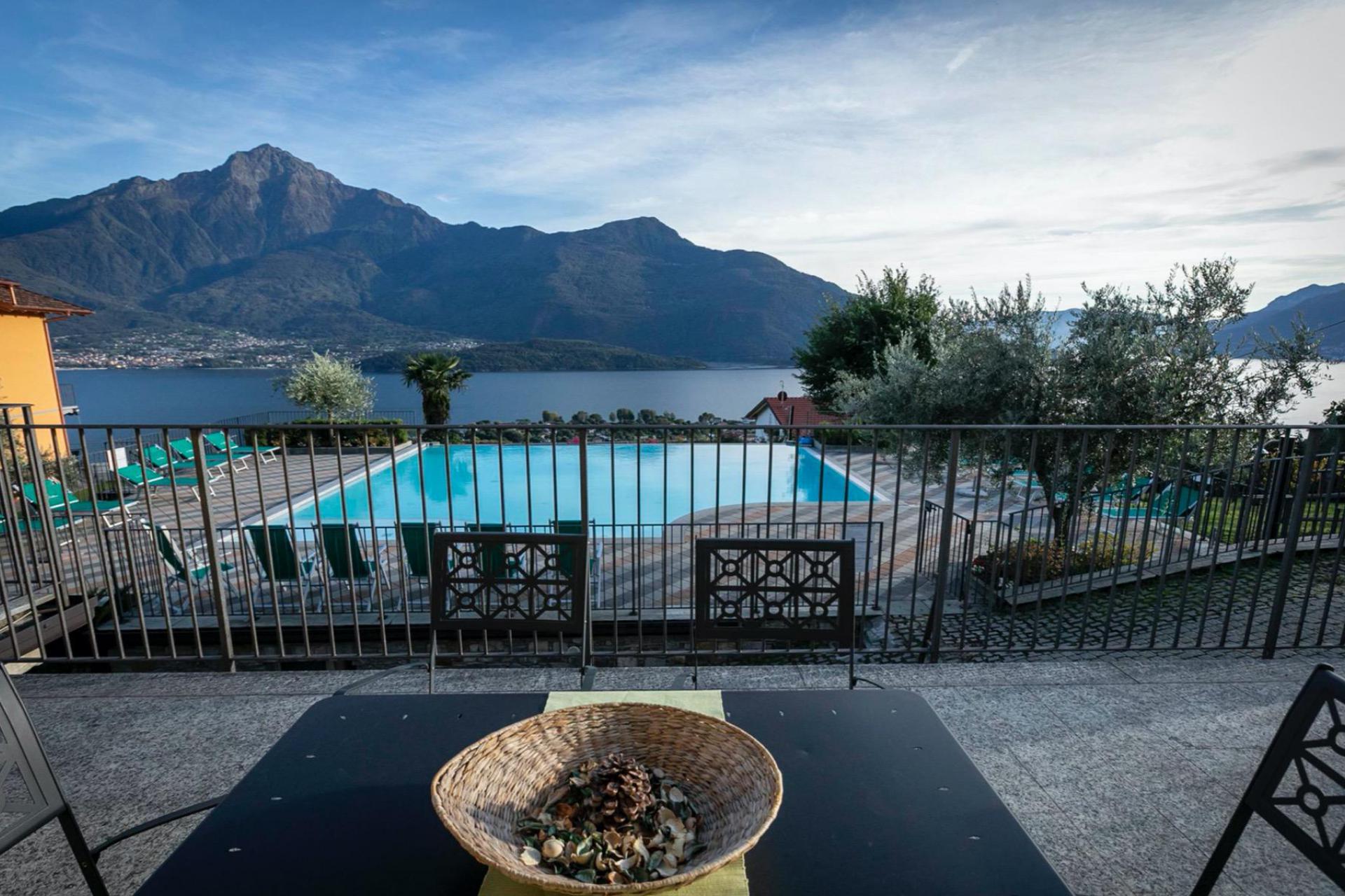 2. Wunderschön gelegene Residenz am Comer See