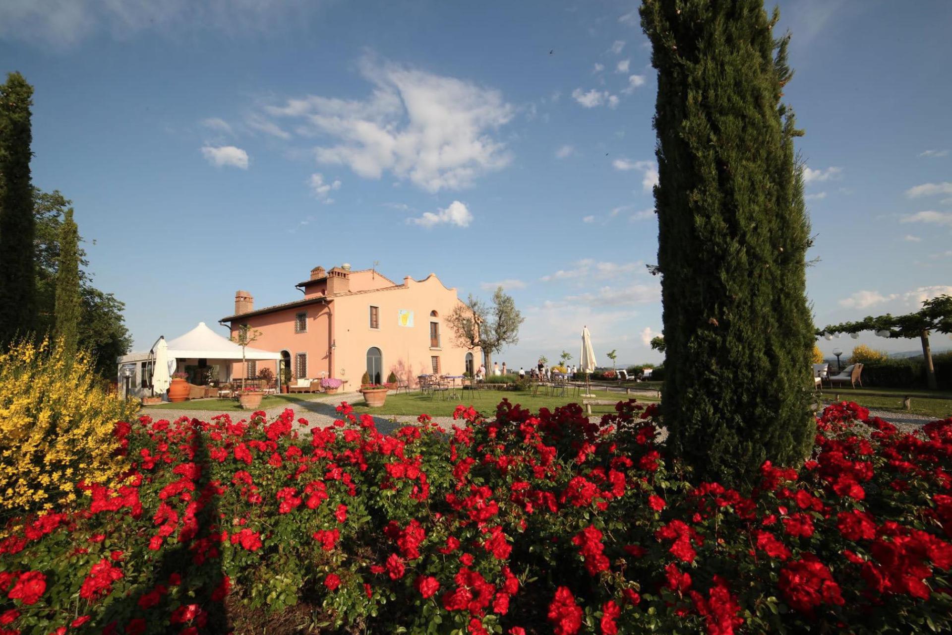 Schöne Weinfarm im Chianti-Gebiet