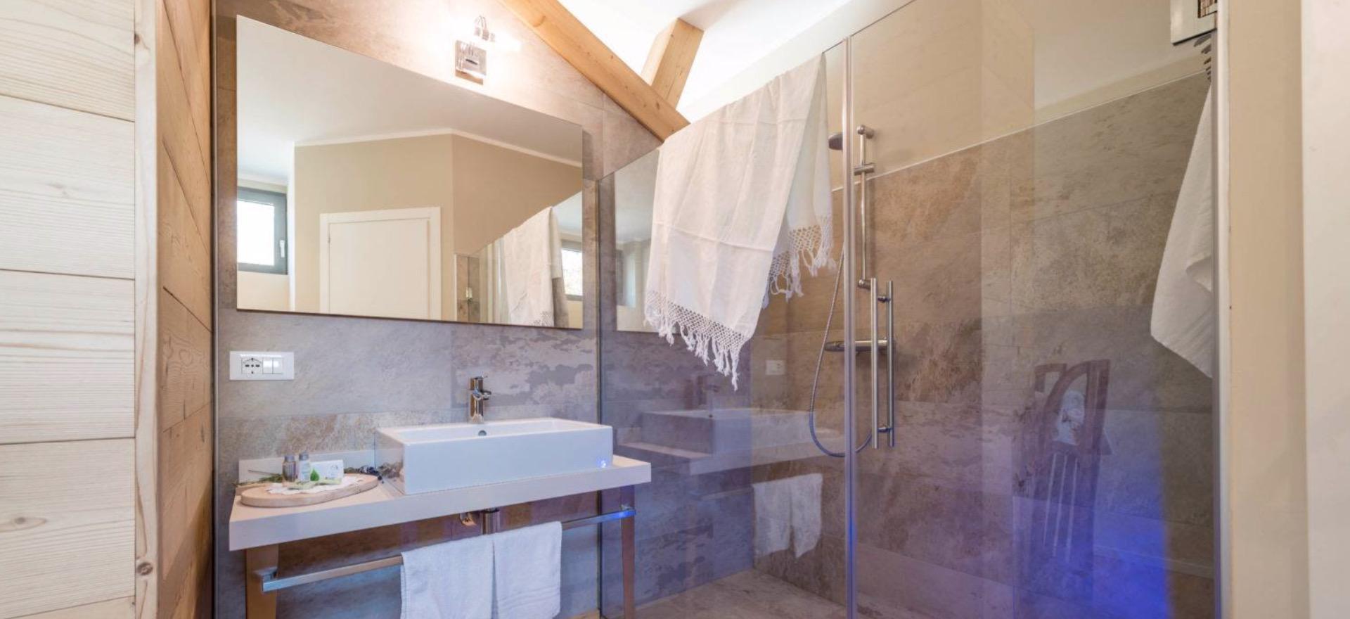 Agriturismo Dolomiten Bio-Apfel-Agriturismo im Seetal des Trentino