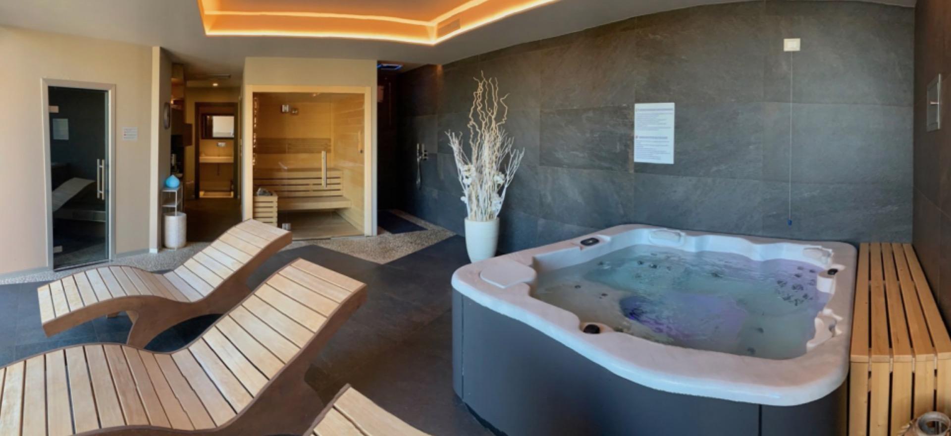 Agriturismo Piemont Ferienwohnungen mit Pool im Piemont