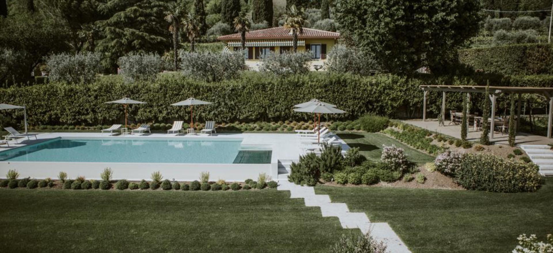 Agriturismo Comer See und Gardasee Gemütlicher Agriturismo mit Blick auf den Gardasee