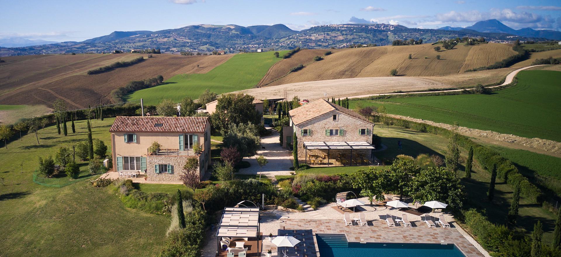 Agriturismo Marken Wunderschön gelegenes Landhaus mit Bistro