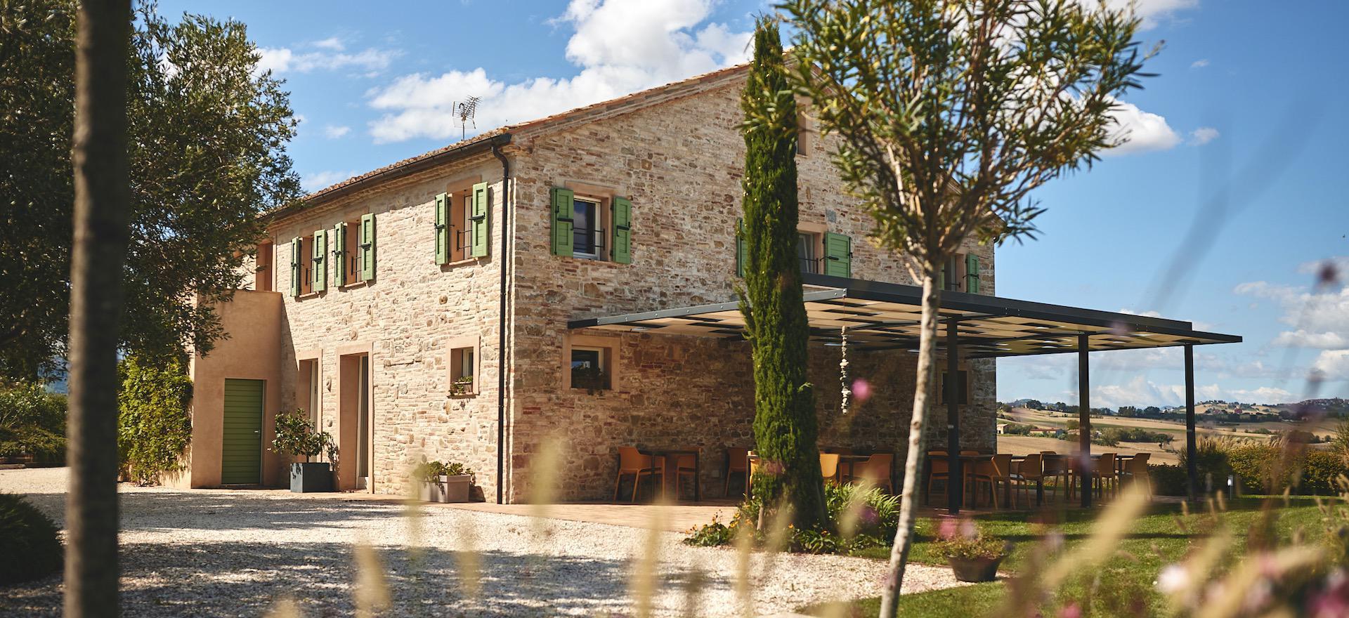 Agriturismo Marken Wunderschön gelegenes Landhaus mit Bistro